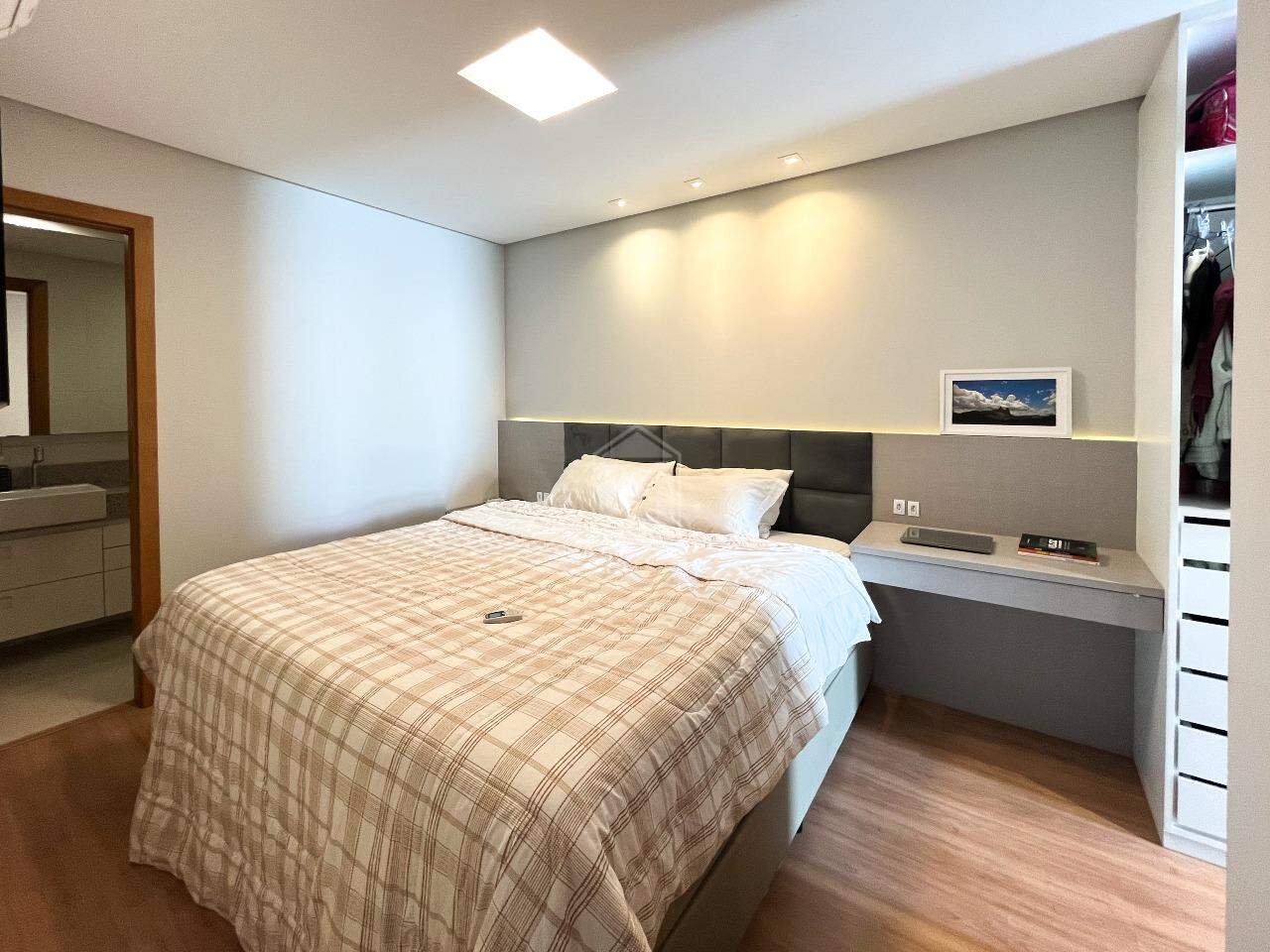 Apartamento à venda com 2 quartos, 70m² - Foto 10