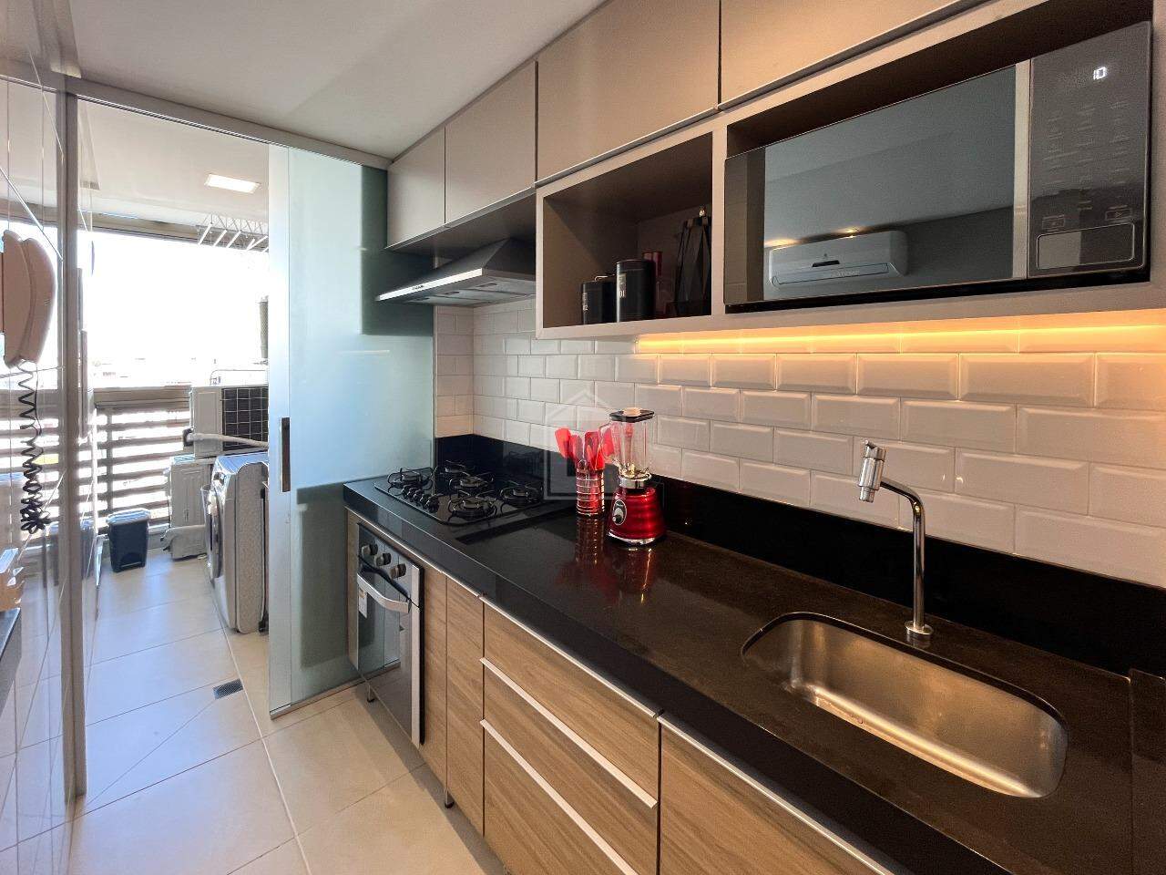 Apartamento à venda com 2 quartos, 70m² - Foto 13