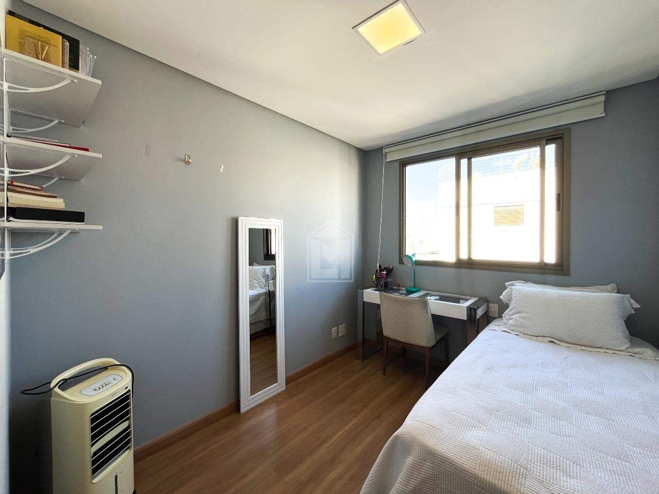 Apartamento à venda com 2 quartos, 70m² - Foto 5