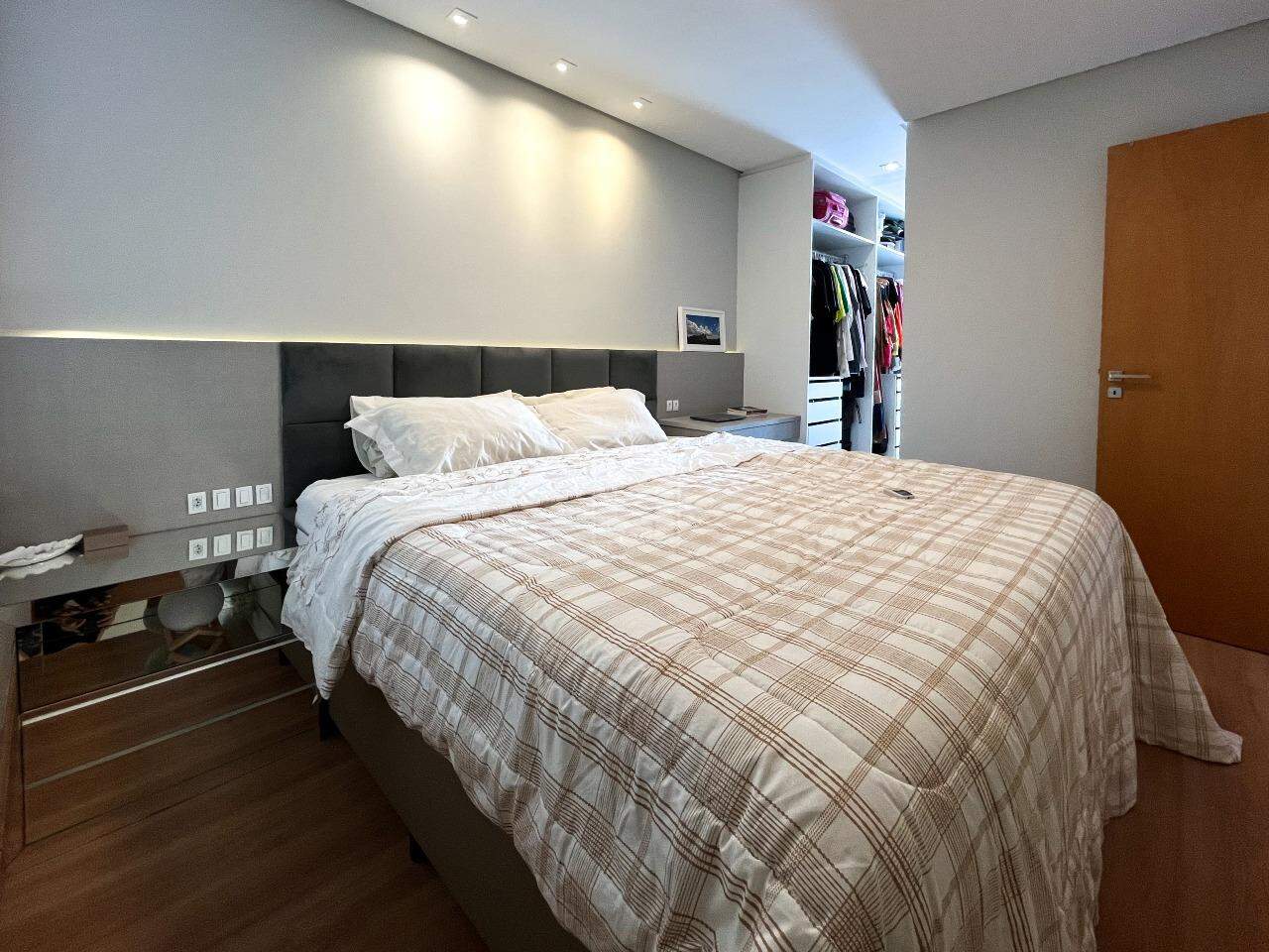 Apartamento à venda com 2 quartos, 70m² - Foto 8