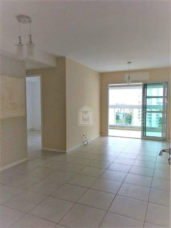 Apartamento para alugar com 2 quartos, 70m² - Foto 1