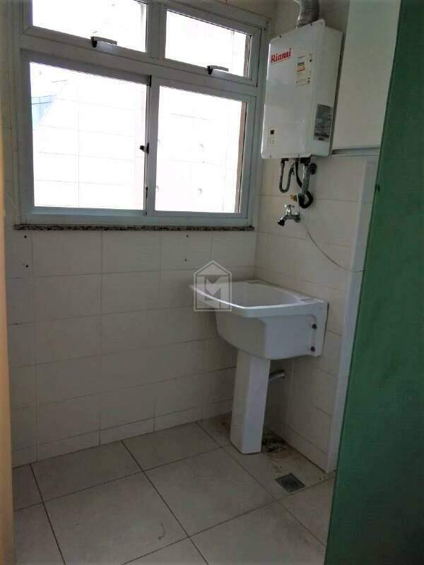 Apartamento para alugar com 2 quartos, 70m² - Foto 11