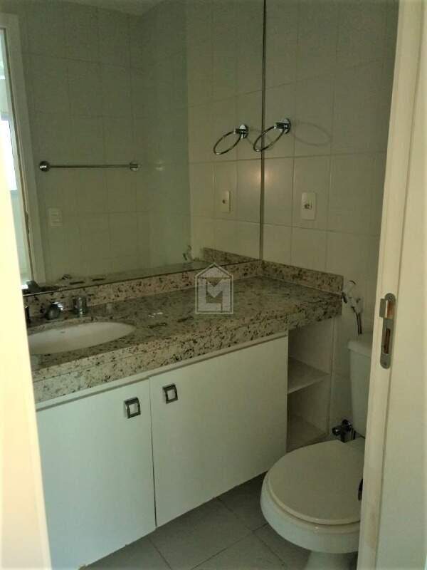 Apartamento para alugar com 2 quartos, 70m² - Foto 8