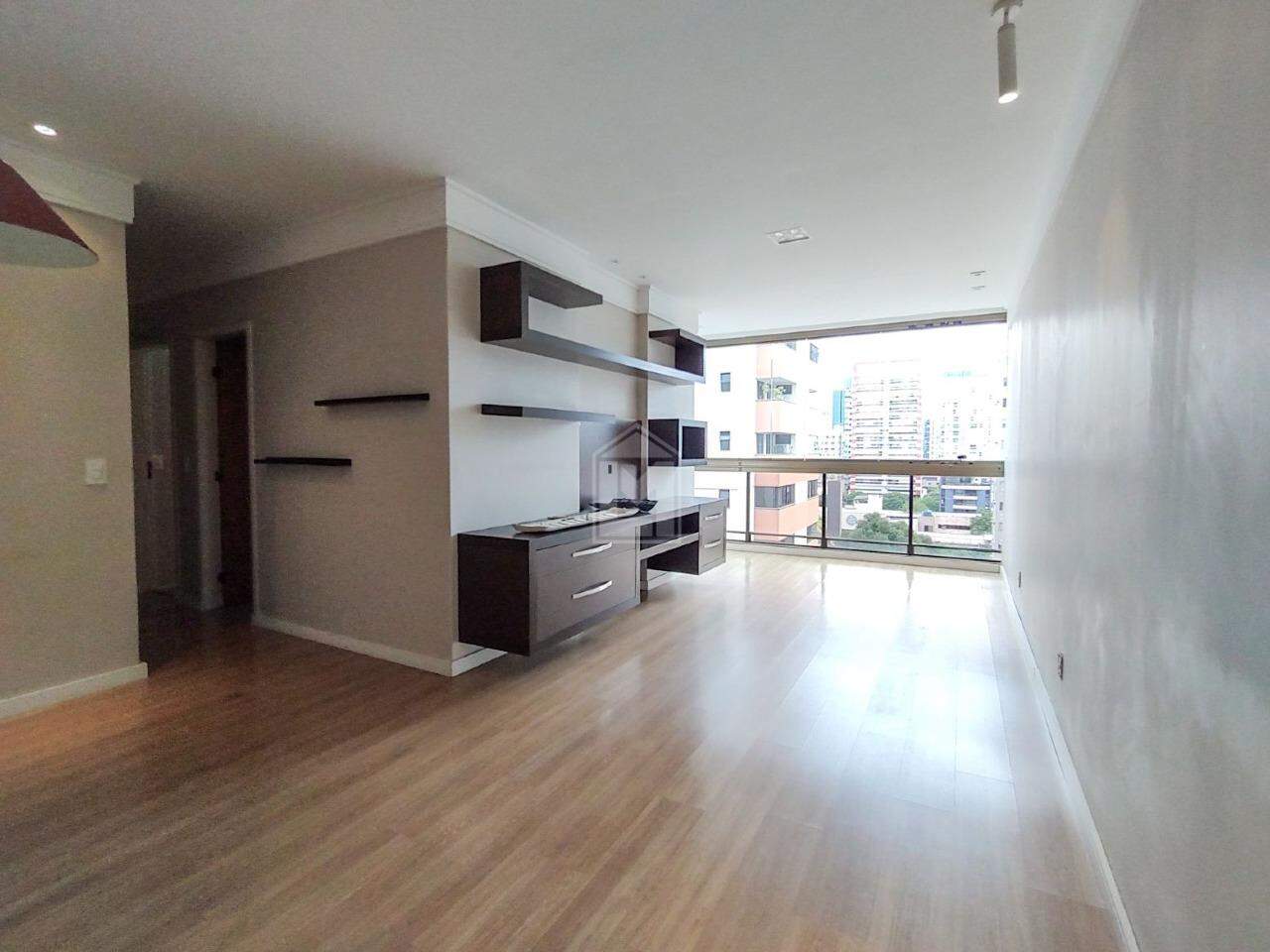 Apartamento para alugar com 3 quartos, 100m² - Foto 1