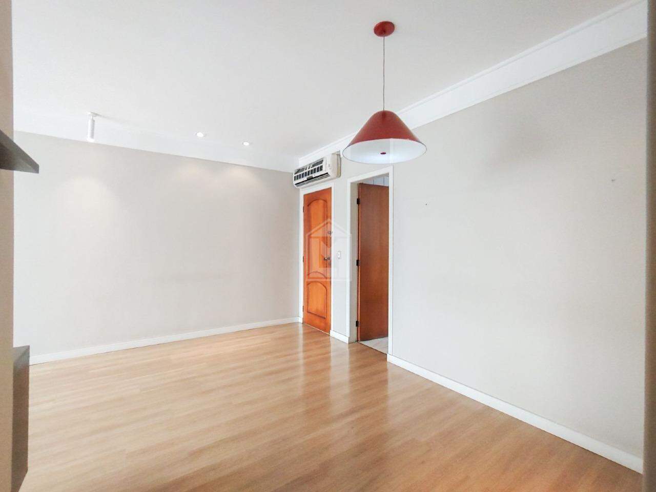 Apartamento para alugar com 3 quartos, 100m² - Foto 2