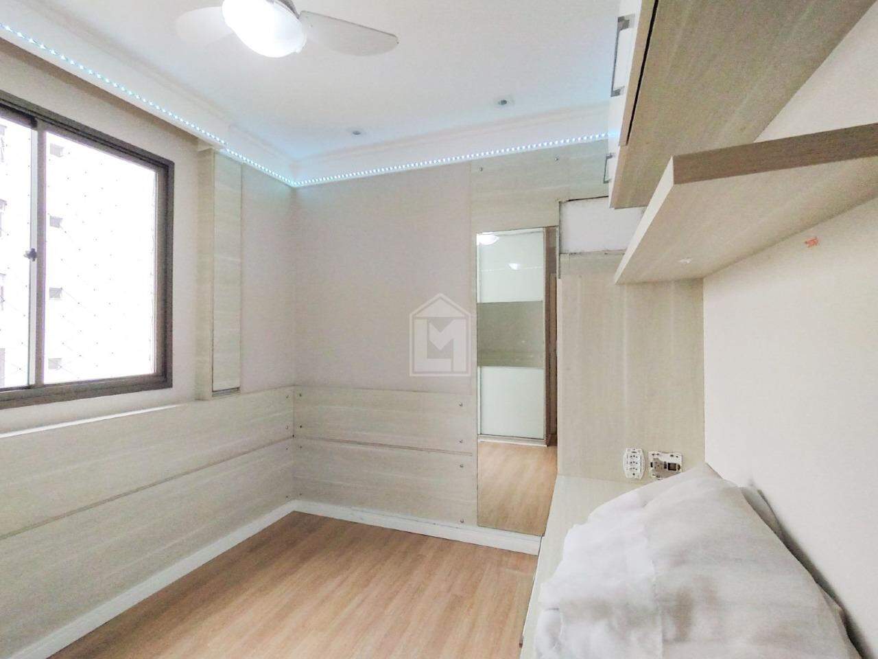 Apartamento para alugar com 3 quartos, 100m² - Foto 9