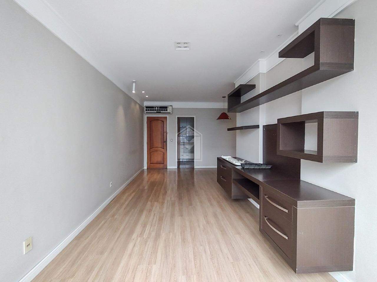 Apartamento para alugar com 3 quartos, 100m² - Foto 3