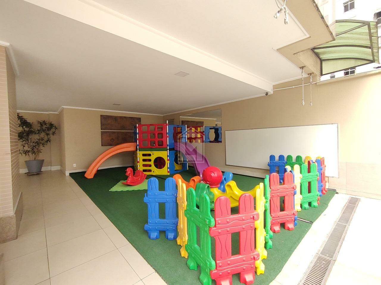 Apartamento para alugar com 3 quartos, 100m² - Foto 17