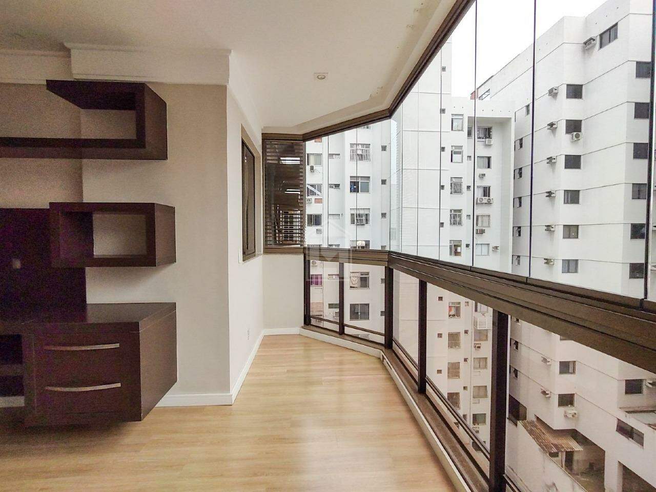 Apartamento para alugar com 3 quartos, 100m² - Foto 18