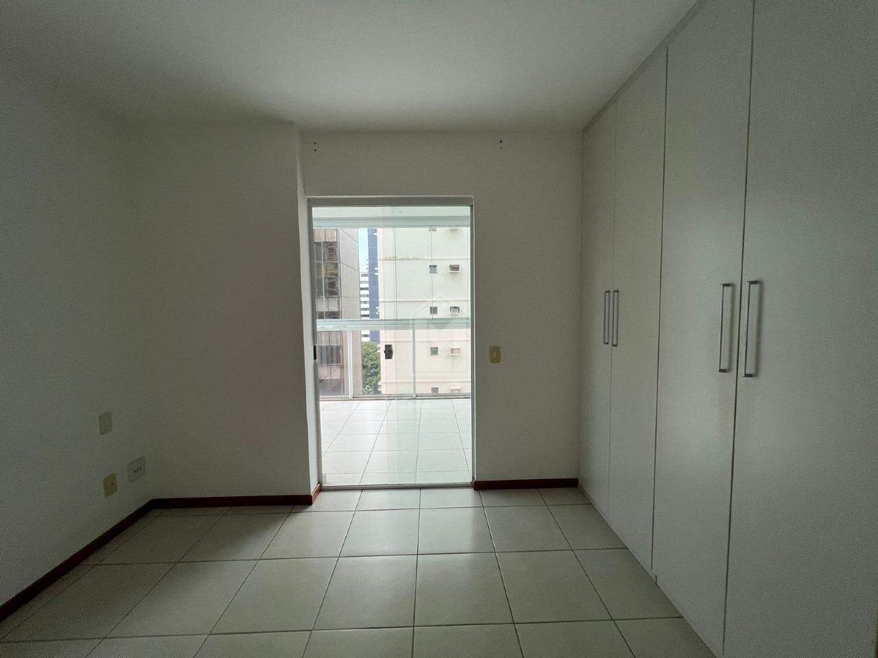 Apartamento para alugar com 2 quartos, 66m² - Foto 12