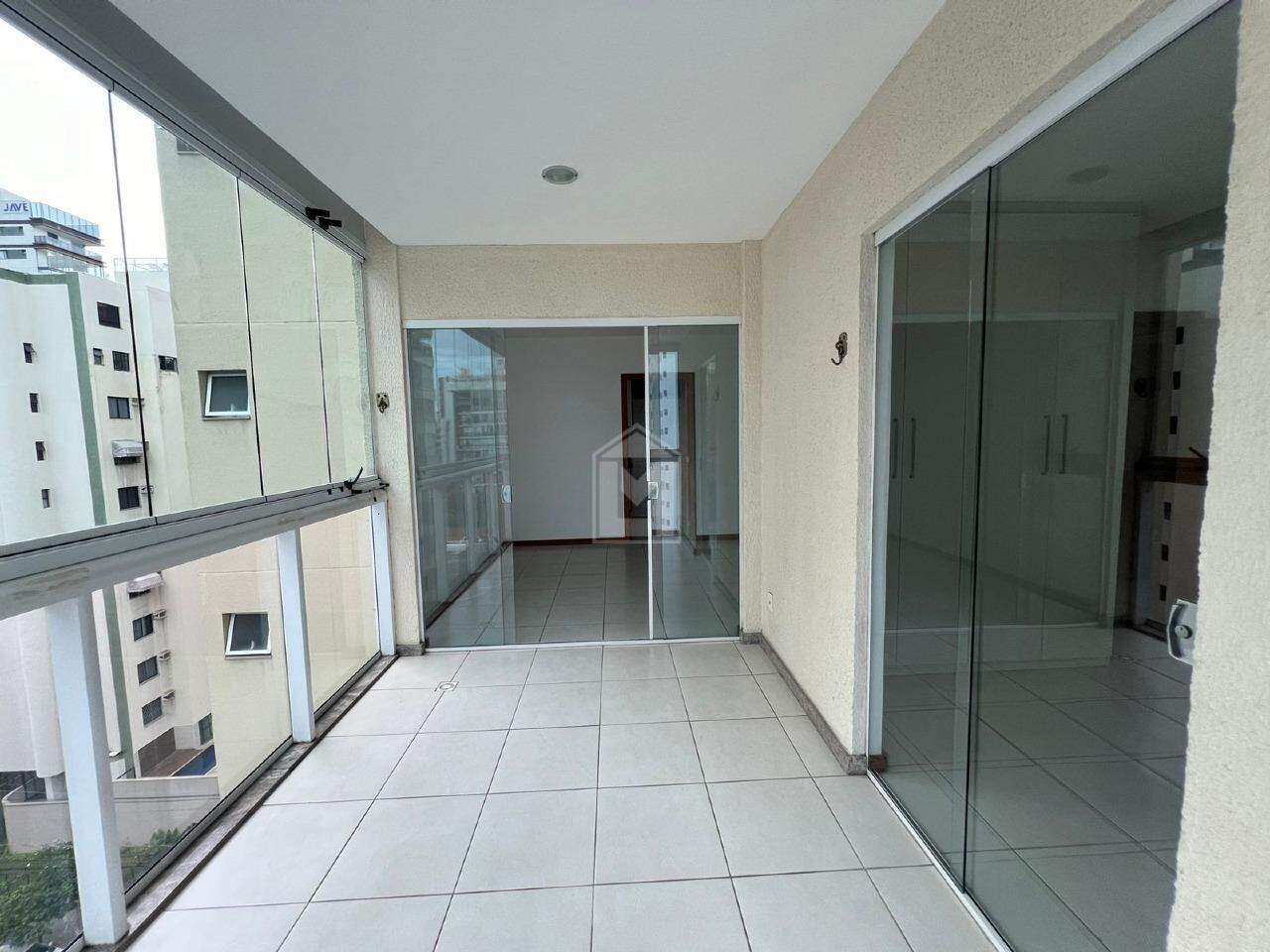 Apartamento para alugar com 2 quartos, 66m² - Foto 4