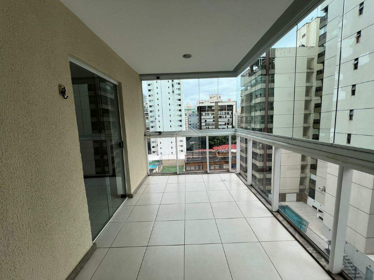 Apartamento para alugar com 2 quartos, 66m² - Foto 5