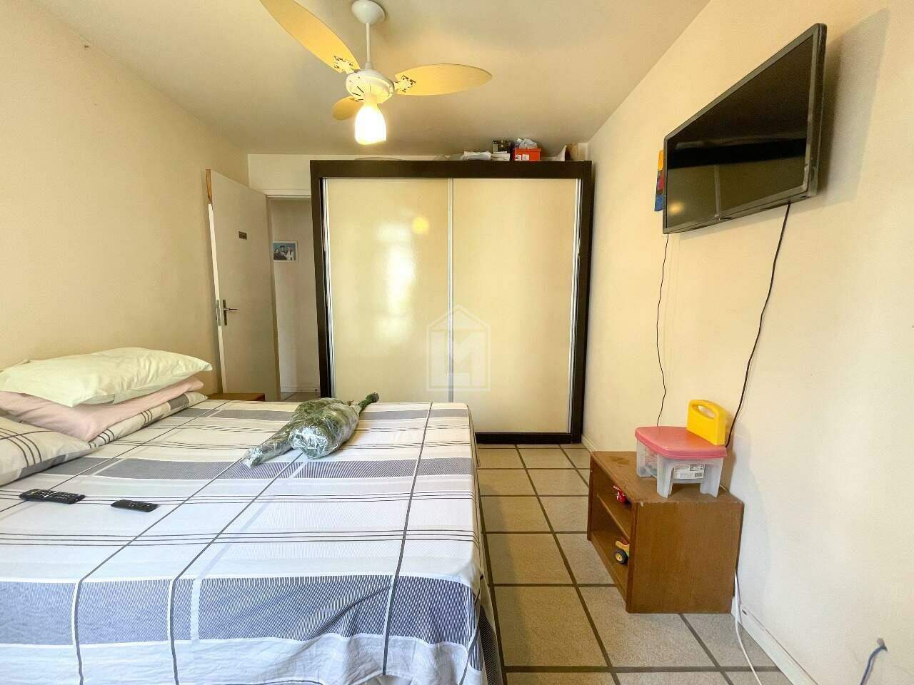 Apartamento para alugar com 3 quartos, 186m² - Foto 17