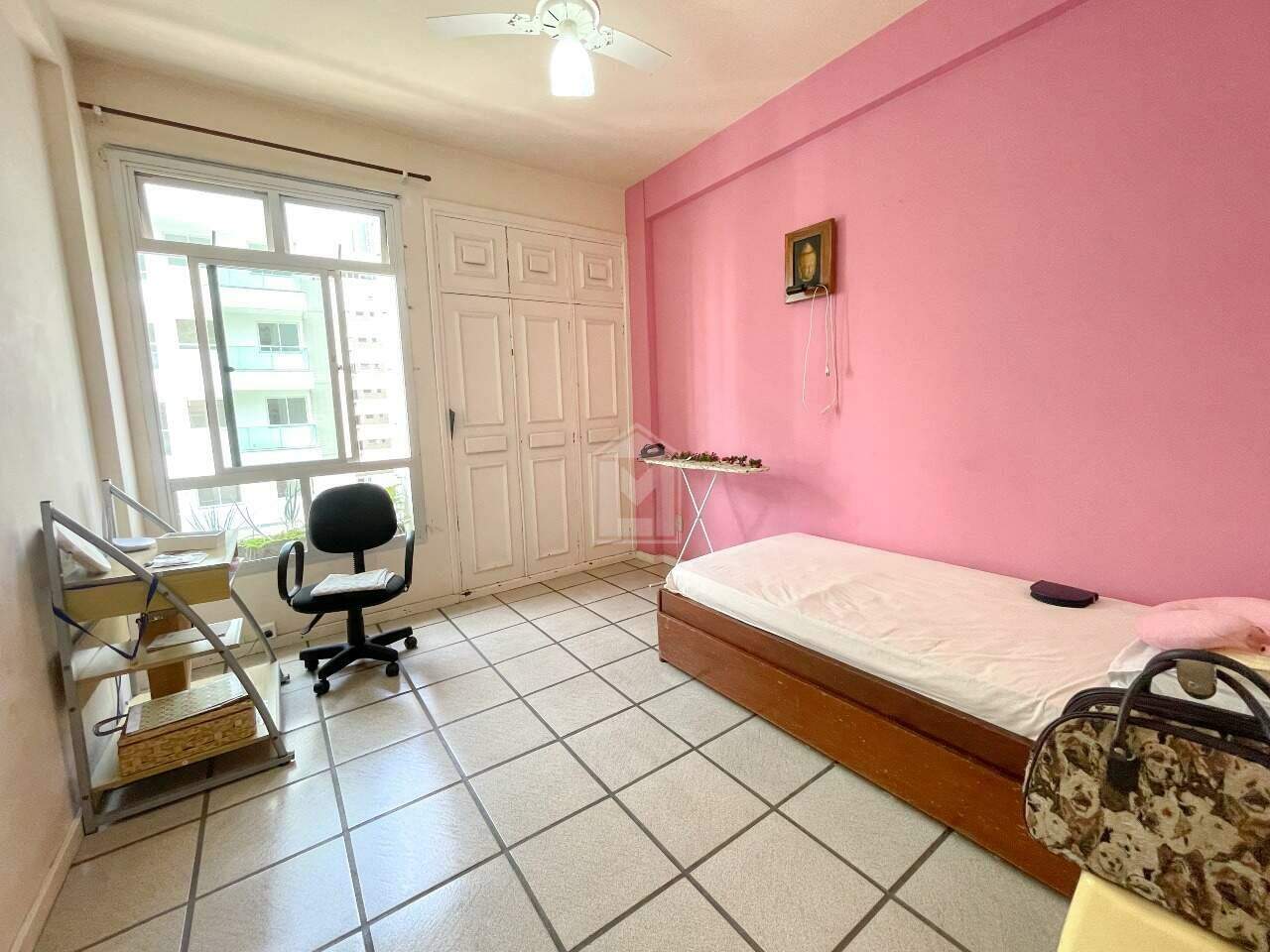 Apartamento para alugar com 3 quartos, 186m² - Foto 19