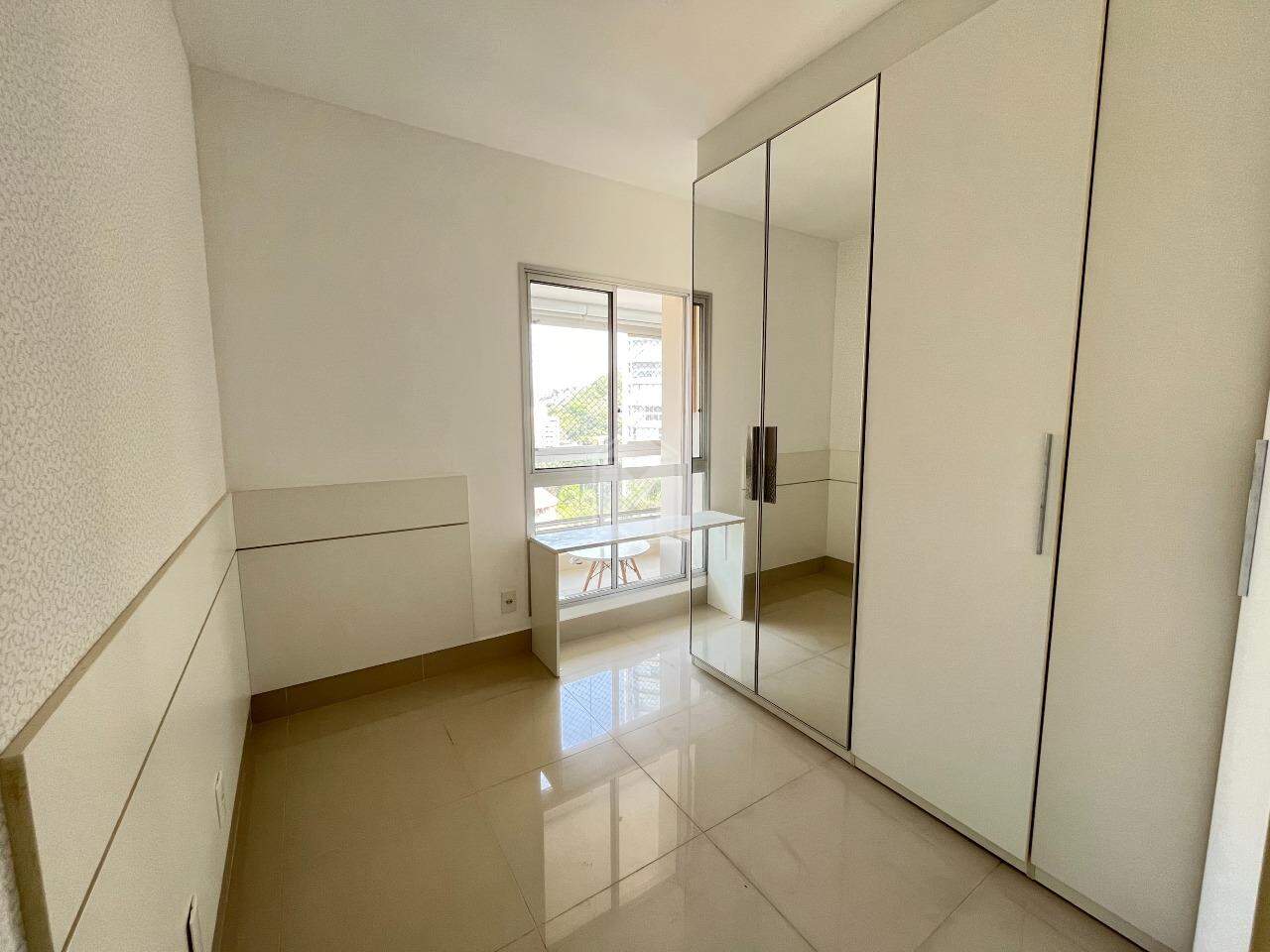 Apartamento para alugar com 3 quartos, 95m² - Foto 10