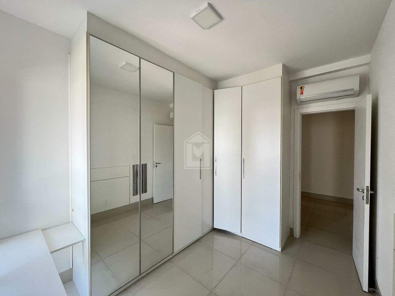 Apartamento para alugar com 3 quartos, 95m² - Foto 9