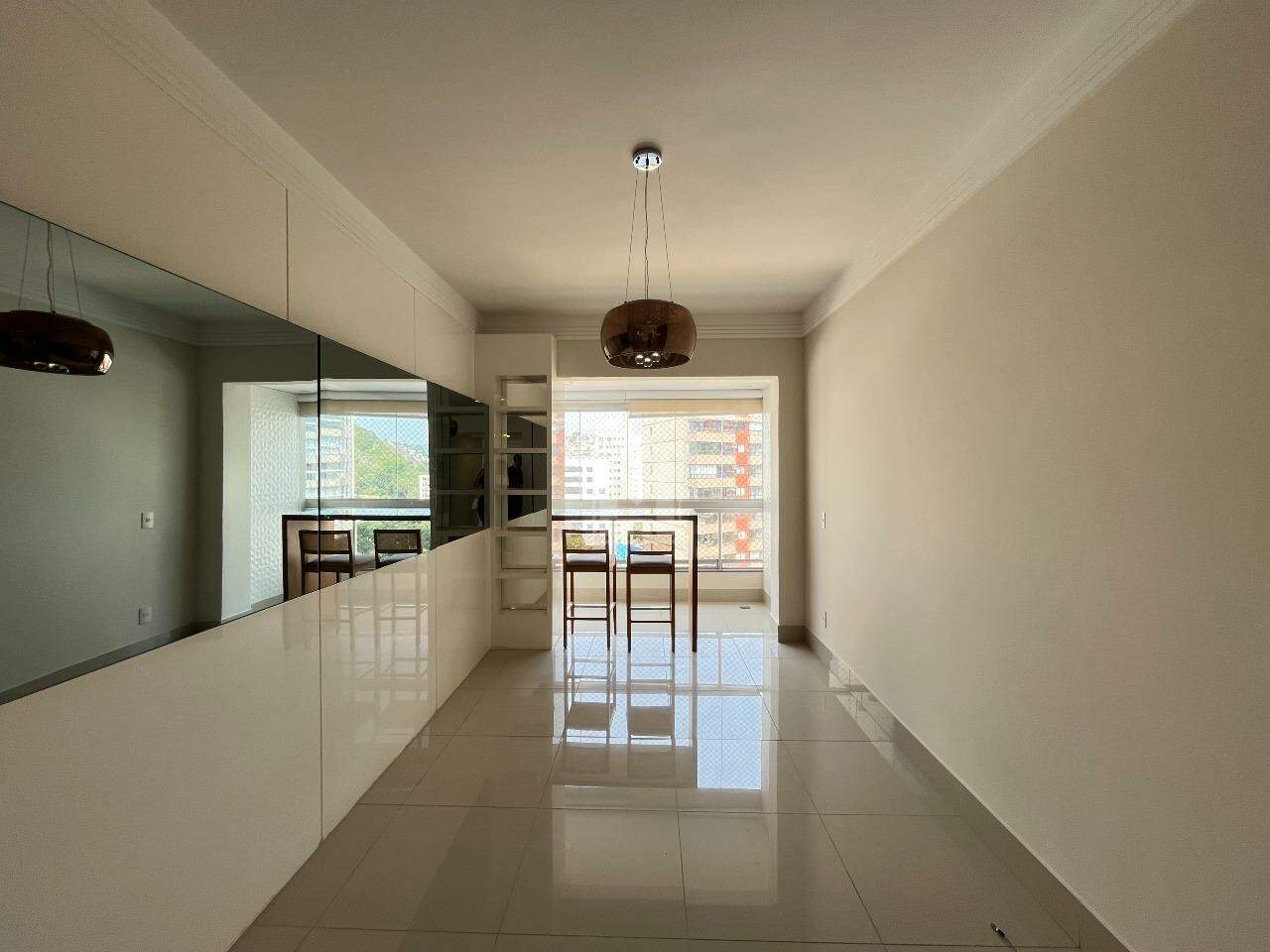 Apartamento para alugar com 3 quartos, 95m² - Foto 3