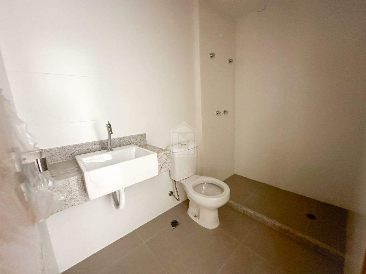 Apartamento à venda com 3 quartos, 93m² - Foto 9