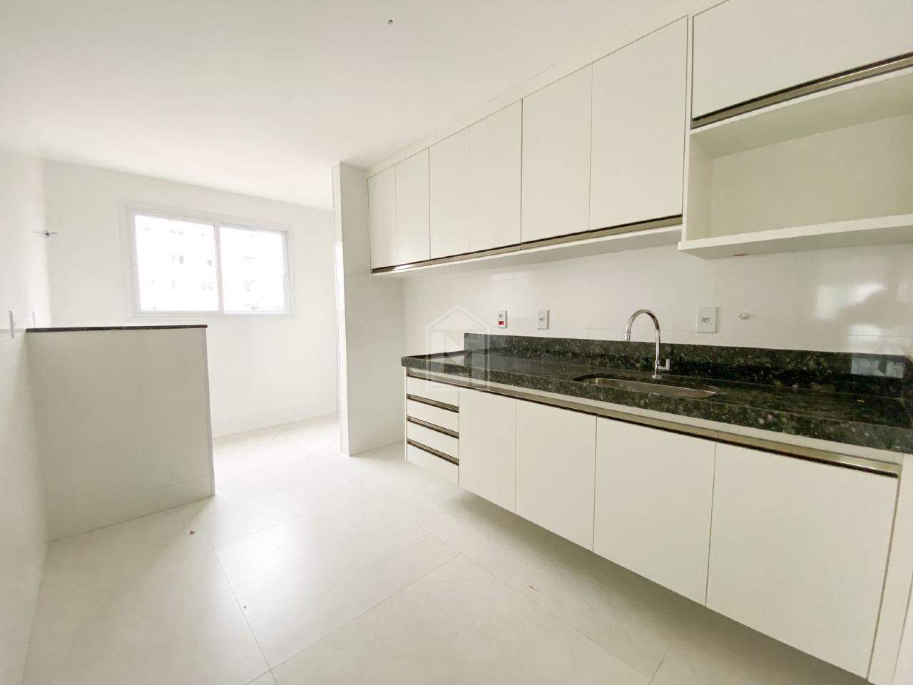 Apartamento à venda com 3 quartos, 118m² - Foto 13