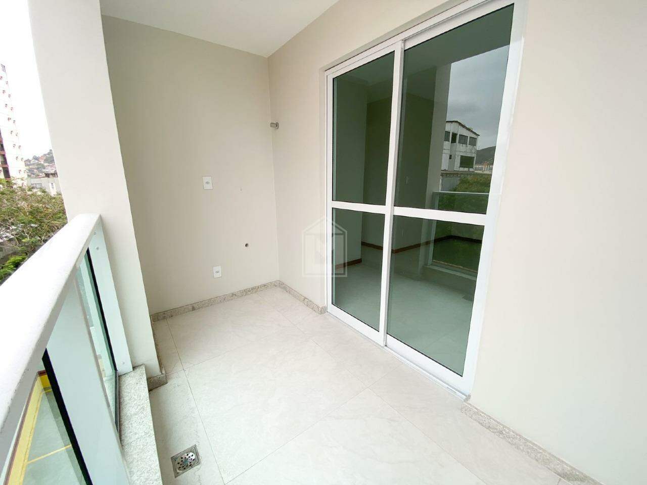 Apartamento à venda com 2 quartos, 81m² - Foto 5