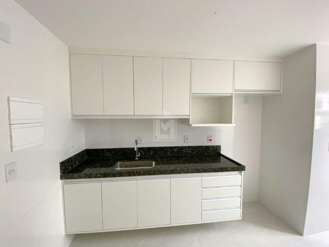 Apartamento à venda com 2 quartos, 81m² - Foto 13