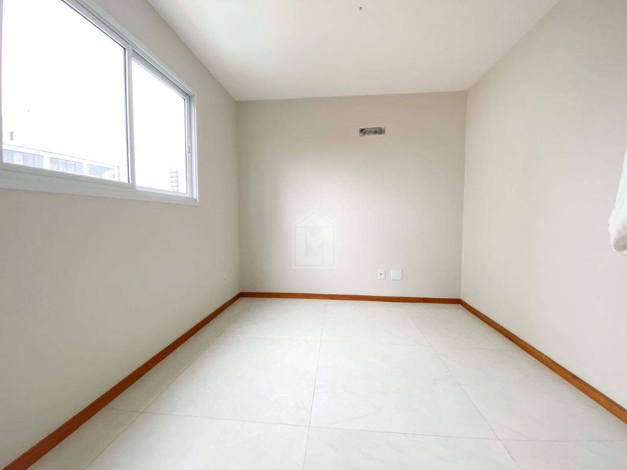 Apartamento à venda com 2 quartos, 81m² - Foto 10