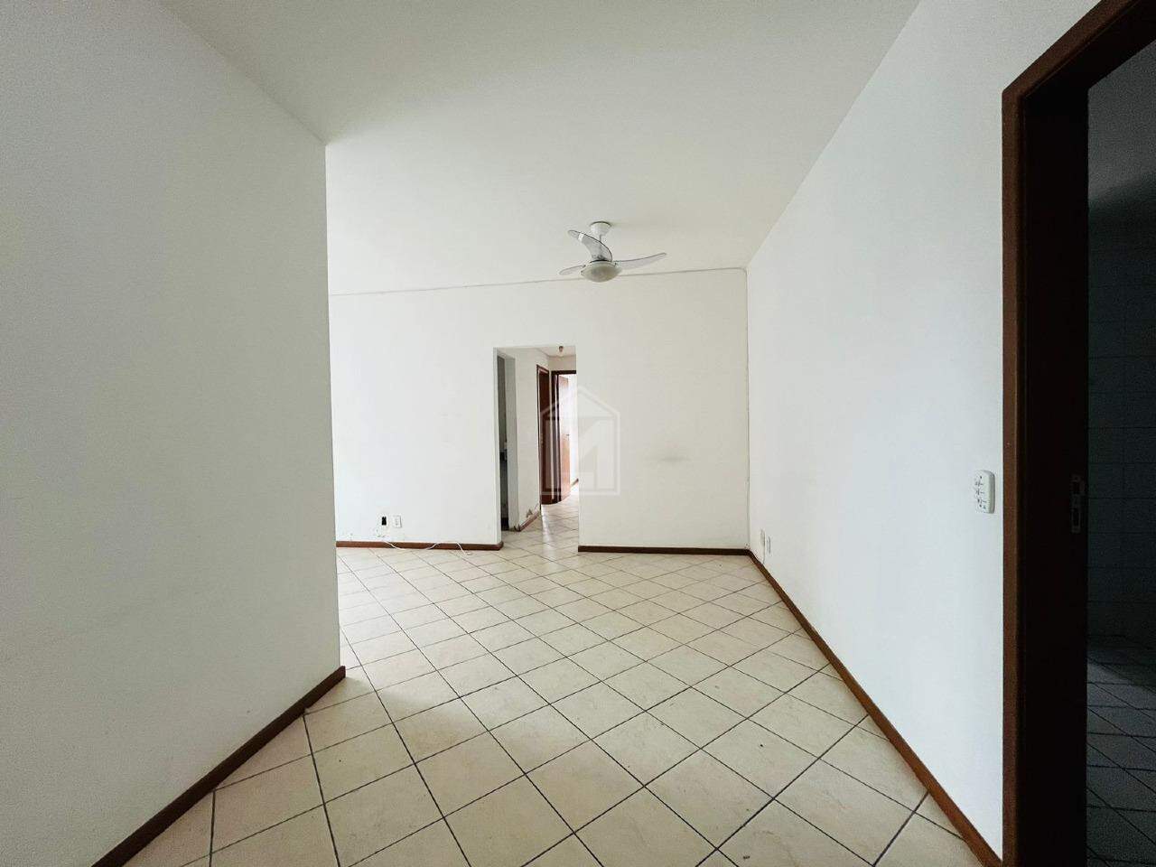 Apartamento à venda com 2 quartos, 60m² - Foto 3