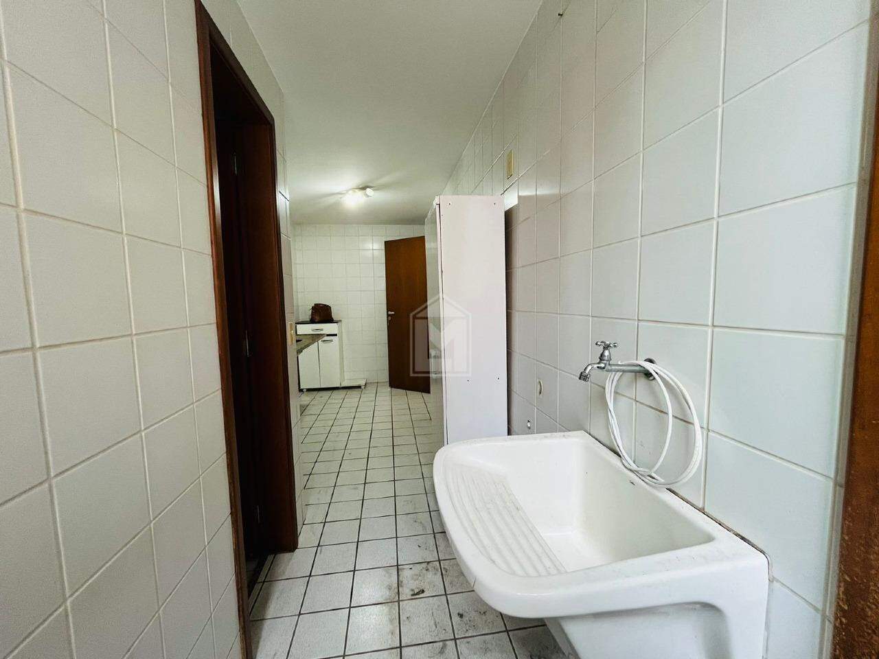 Apartamento à venda com 2 quartos, 60m² - Foto 14