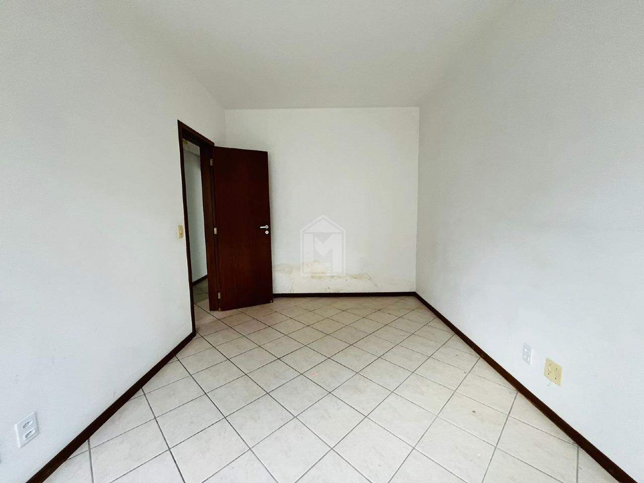 Apartamento à venda com 2 quartos, 60m² - Foto 9