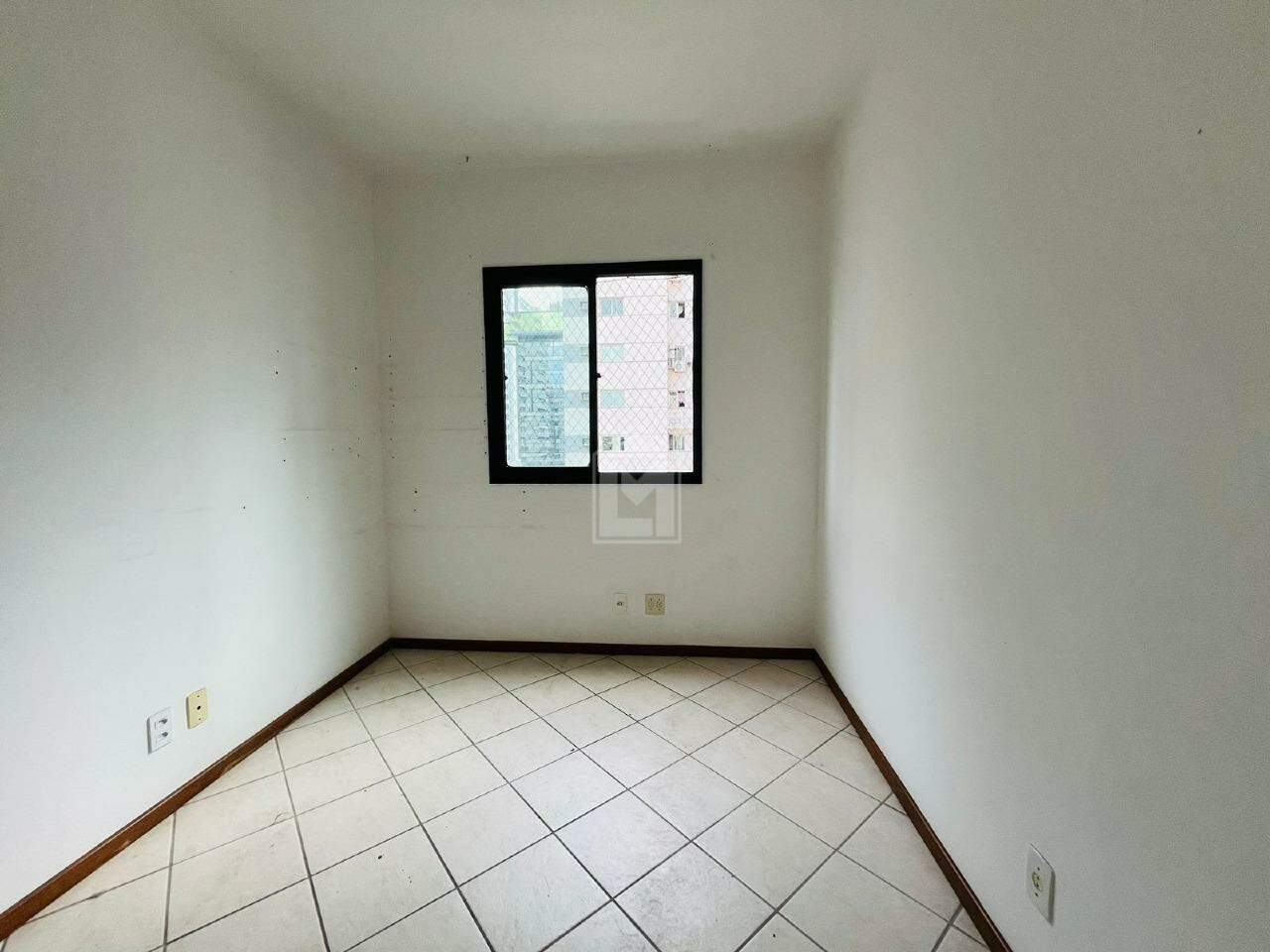 Apartamento à venda com 2 quartos, 60m² - Foto 10