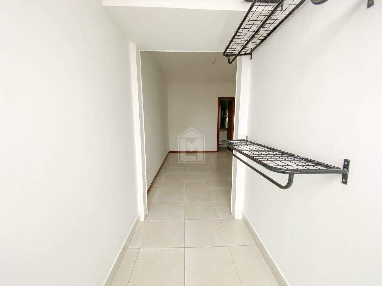 Apartamento à venda com 2 quartos, 76m² - Foto 11