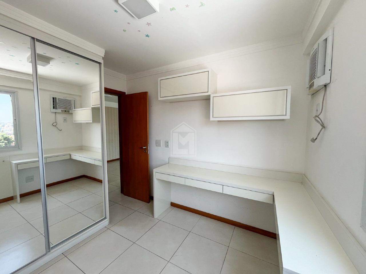 Apartamento para alugar com 2 quartos, 64m² - Foto 11