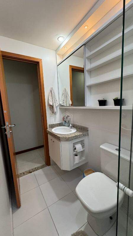 Apartamento à venda com 2 quartos, 60m² - Foto 9