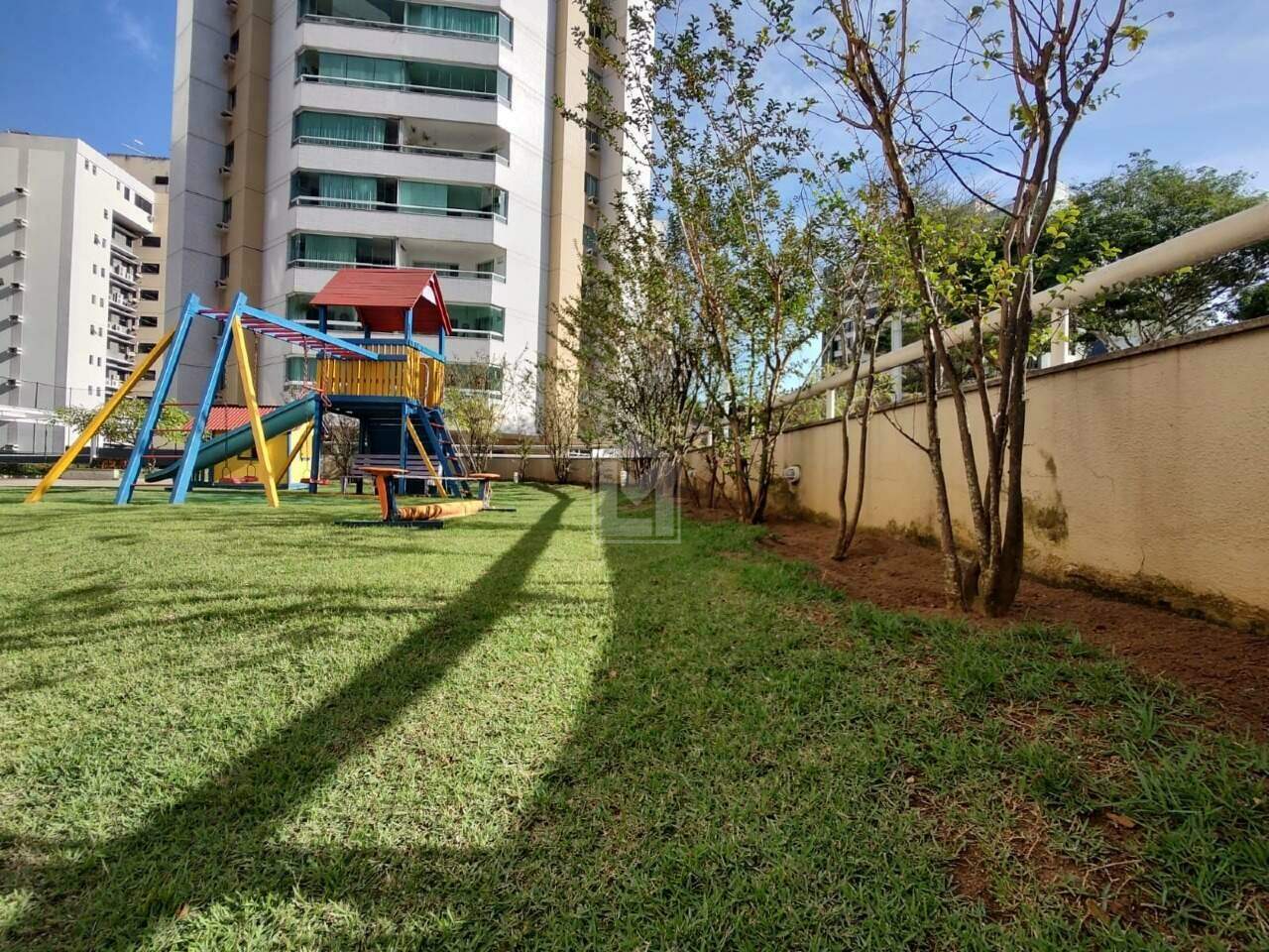 Apartamento para alugar com 4 quartos, 182m² - Foto 21