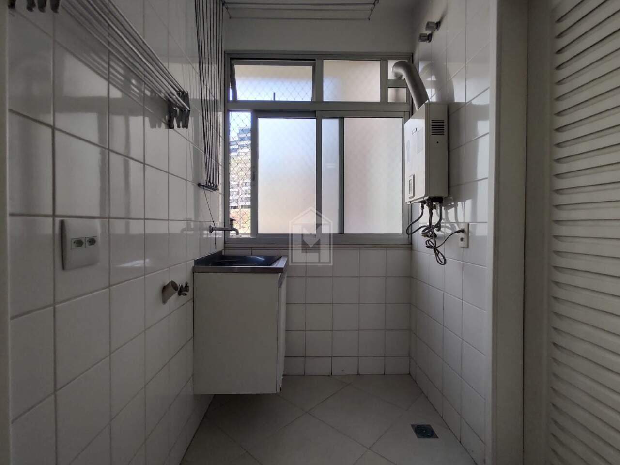 Apartamento para alugar com 4 quartos, 182m² - Foto 16