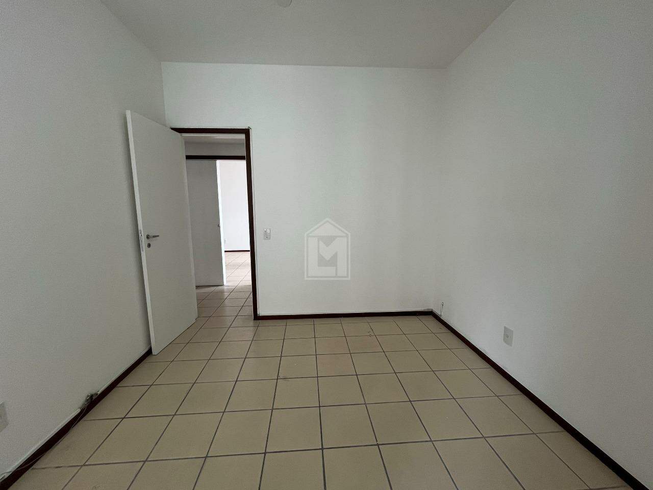 Apartamento para alugar com 3 quartos, 120m² - Foto 5