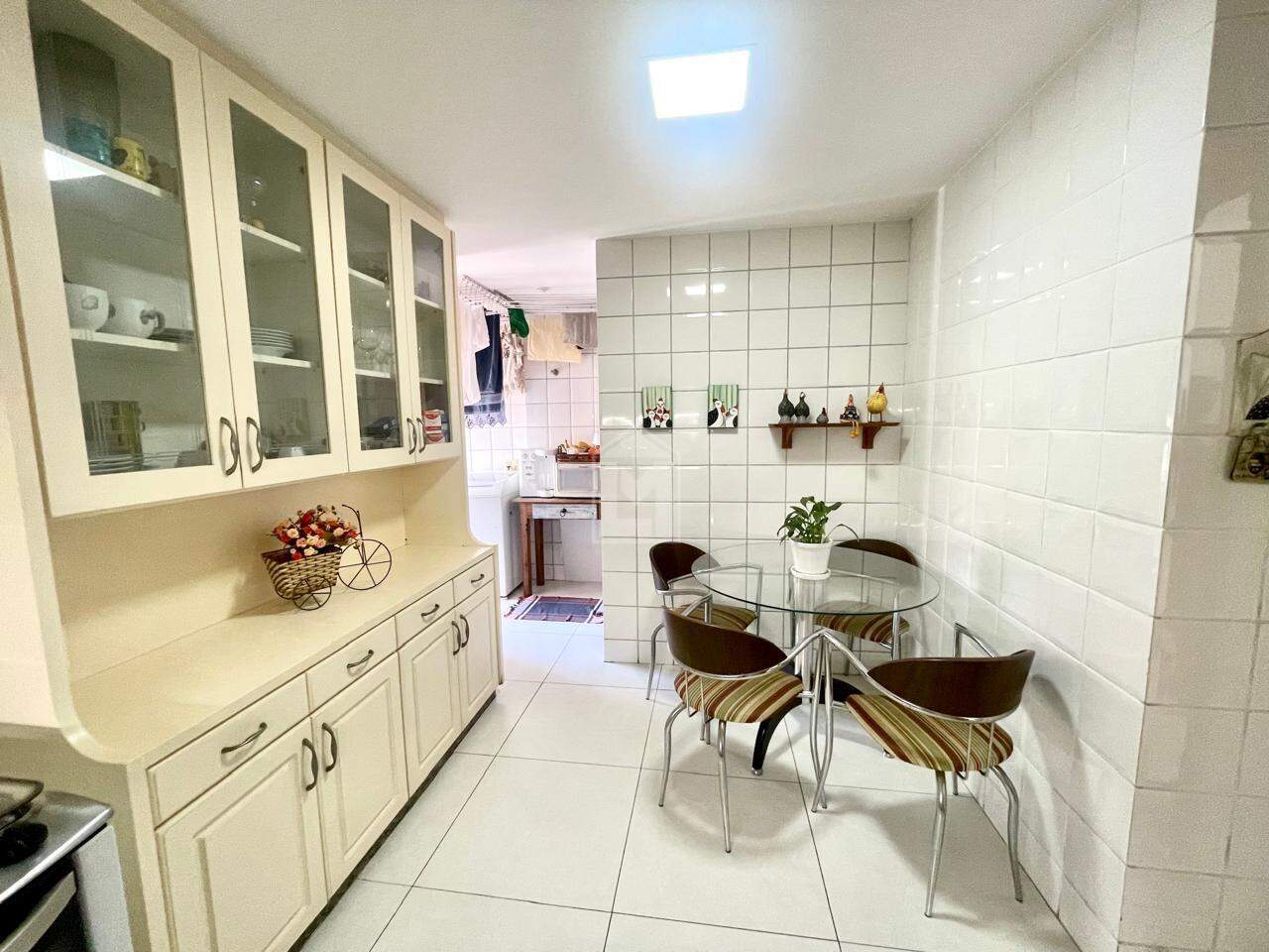 Apartamento para alugar com 3 quartos, 93m² - Foto 20