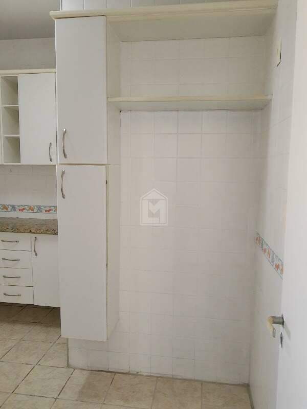 Apartamento à venda com 3 quartos, 110m² - Foto 11