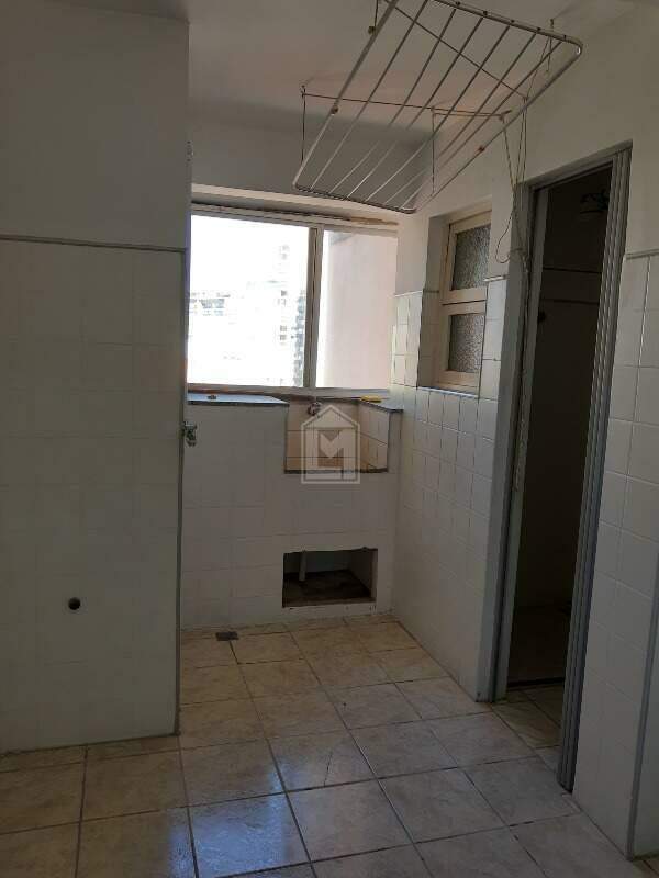 Apartamento à venda com 3 quartos, 110m² - Foto 13