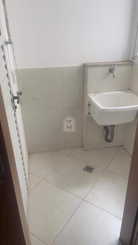 Apartamento para alugar com 2 quartos, 69m² - Foto 10