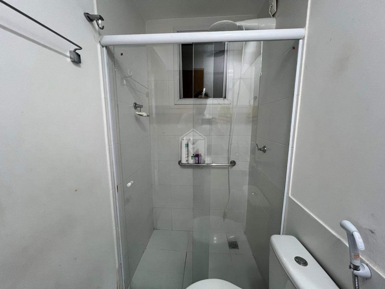 Apartamento para alugar com 2 quartos, 65m² - Foto 12