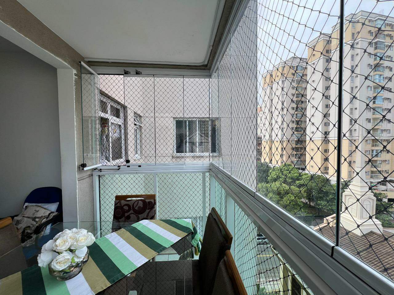 Apartamento para alugar com 2 quartos, 65m² - Foto 6