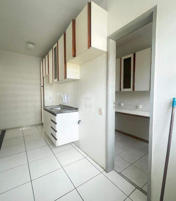 Apartamento à venda com 2 quartos, 80m² - Foto 11