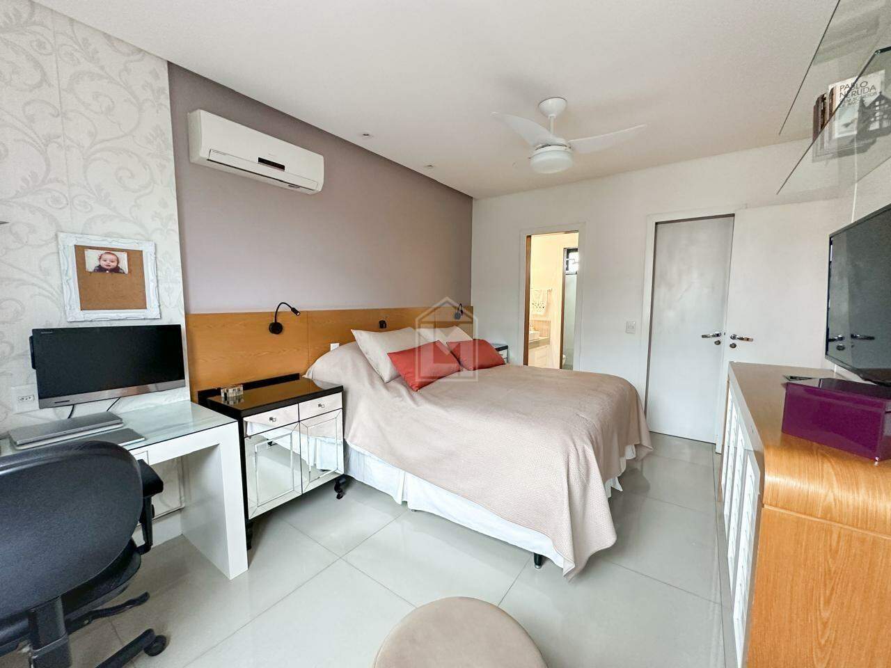 Cobertura à venda com 3 quartos, 240m² - Foto 6