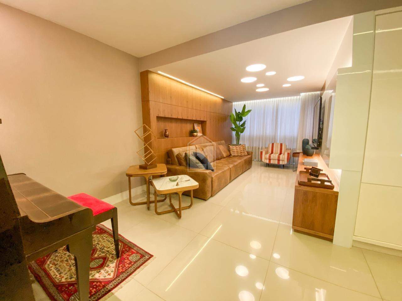 Cobertura à venda com 3 quartos, 240m² - Foto 3