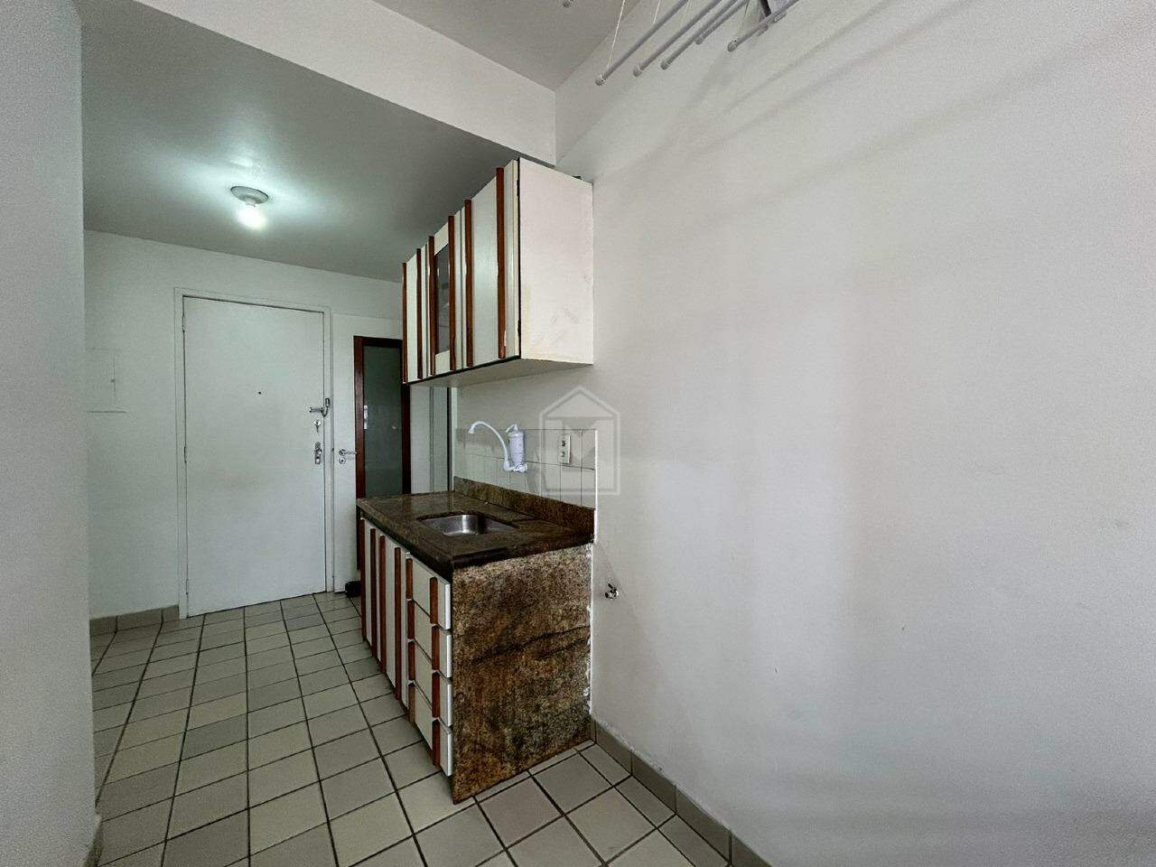 Apartamento para alugar com 2 quartos, 80m² - Foto 16