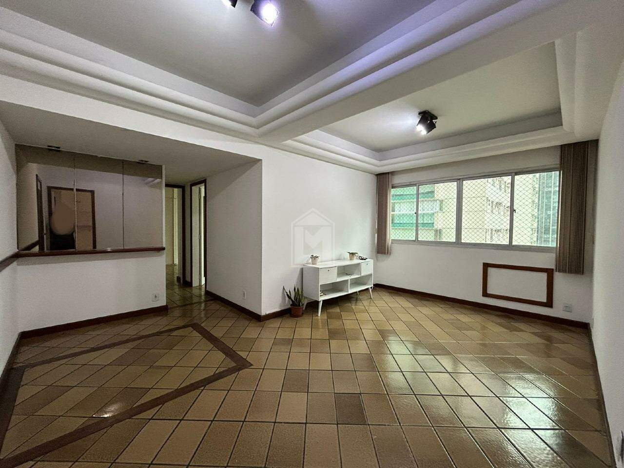 Apartamento para alugar com 2 quartos, 80m² - Foto 2