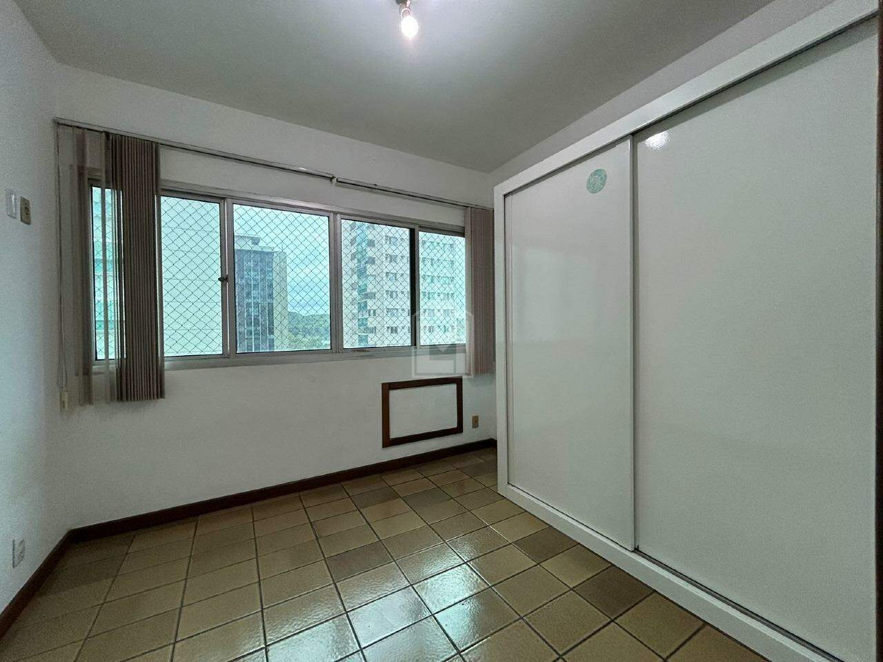 Apartamento para alugar com 2 quartos, 80m² - Foto 10