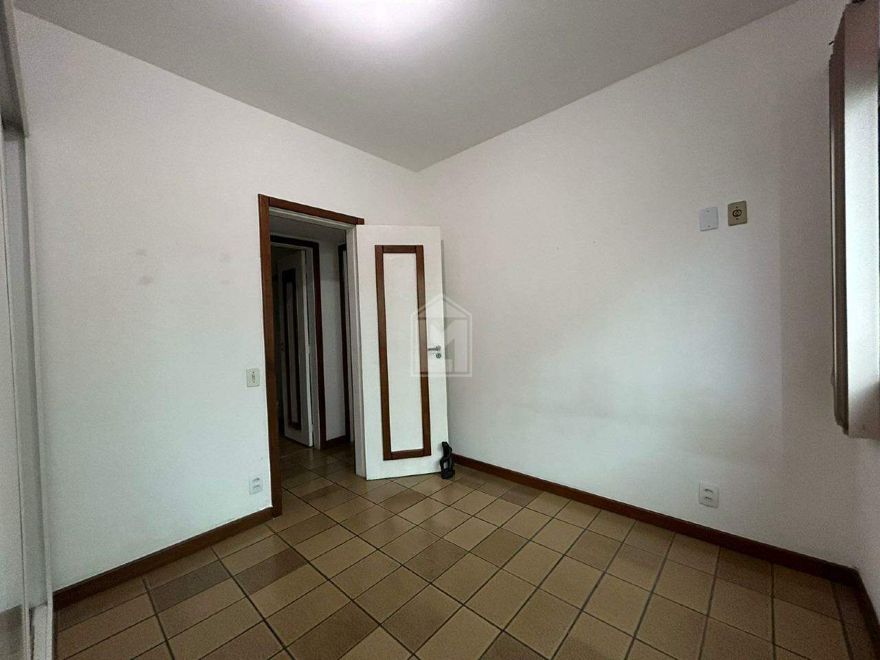 Apartamento para alugar com 2 quartos, 80m² - Foto 8