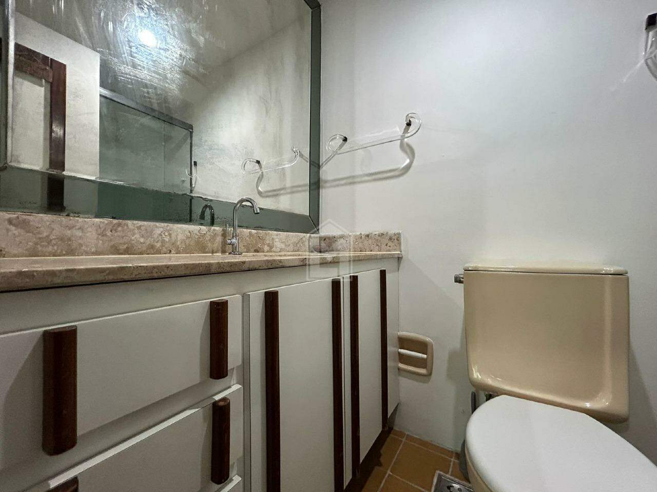 Apartamento para alugar com 2 quartos, 80m² - Foto 13